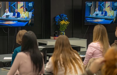 Слова єднають: у ДНУ провели Всеукраїнський радіодиктант національної єдності-2026